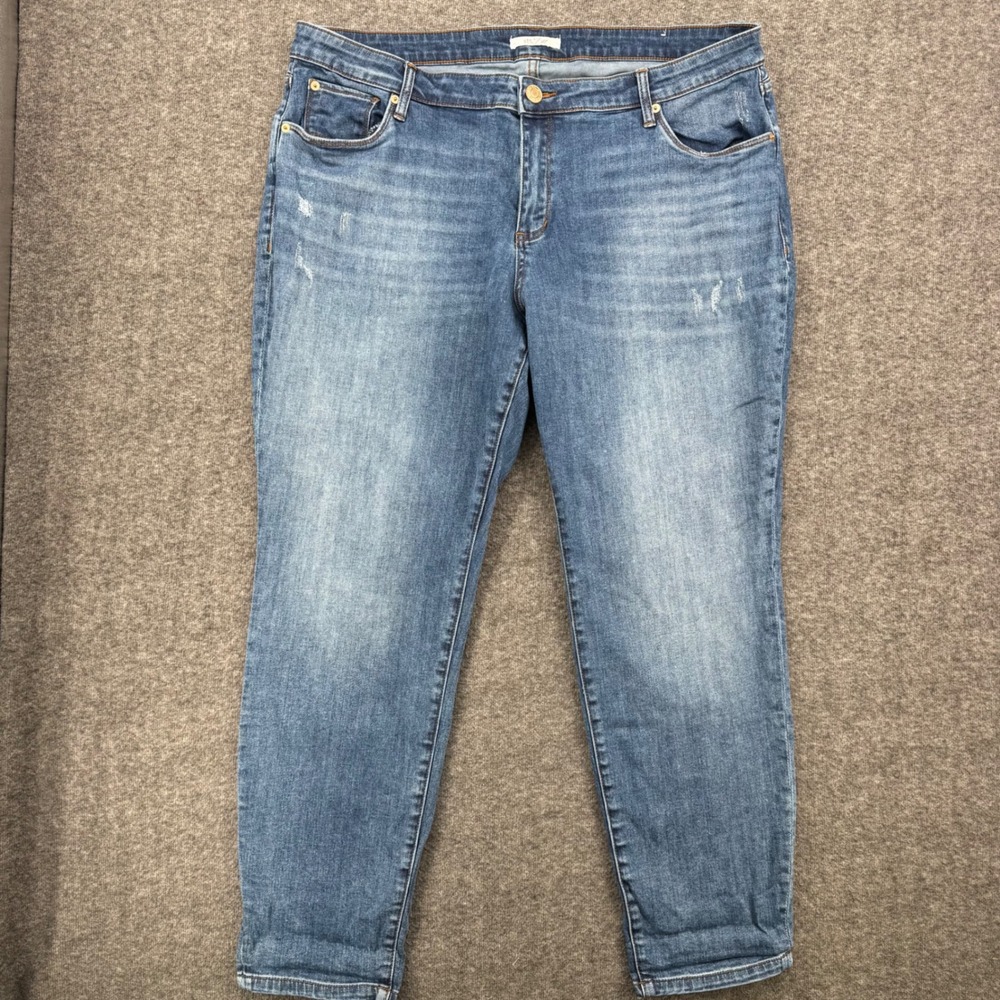 STS Blue Darren Womens Size 18 Medium Wash Distressed Skinny Jeans Stretch Denim